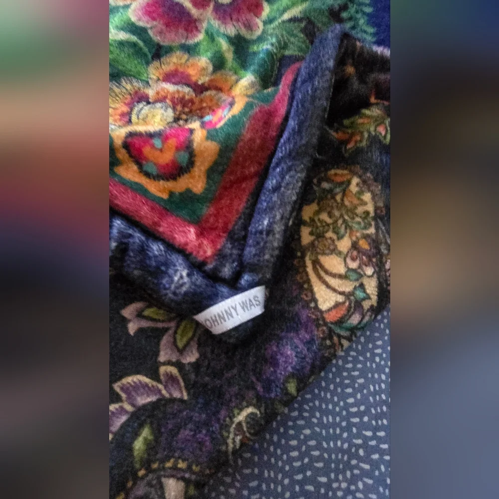 Johnny Was Lauren Canyon Cozy Sherpa Blanket Reversible Darnahta Peacock Flower